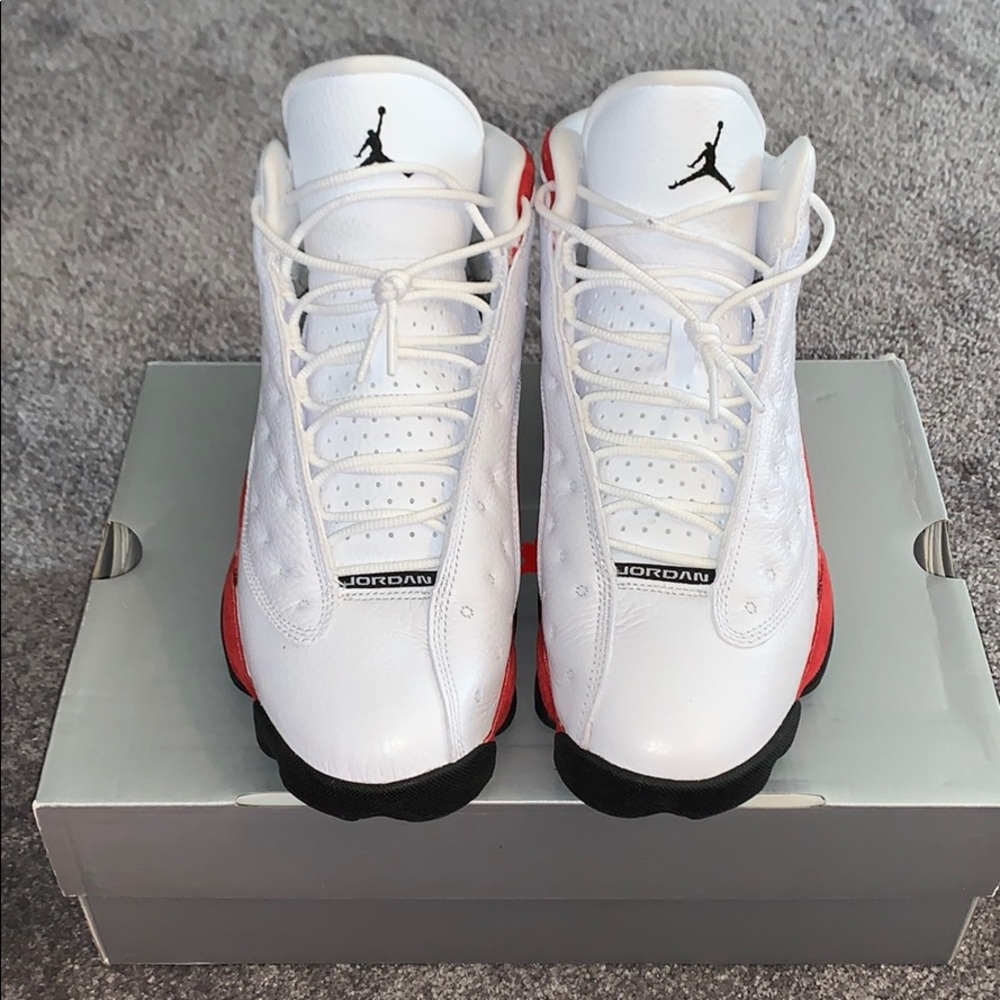 Jordan Retro 13 “Cherry”
